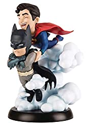 batman and superman figure