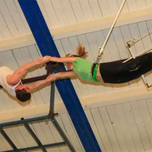 flying trapeze lesson